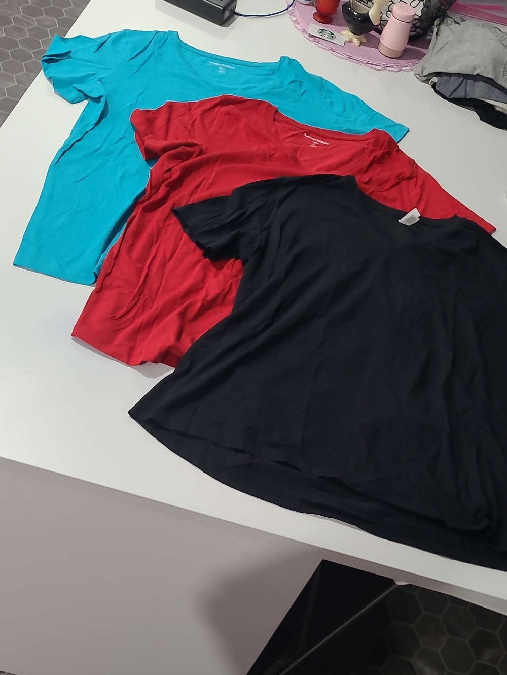 Women’s Short Sleeve Crew Neck Top - Black, Red, Turquoise LOT OF 3